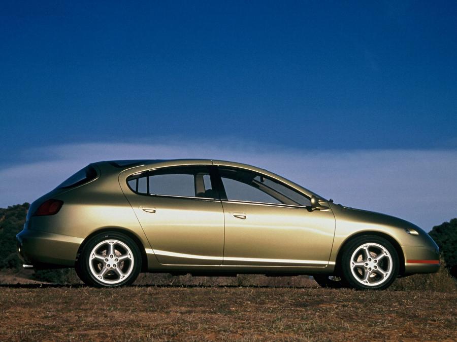  Nissan NCS Concept 1999 года  (фото 3 из 4)